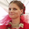 Uroda sylwestrowa Na sylwestra warto zebrać wszystkie pomysły i siły, aby stworzyć sylwestrowy image. Sylwestrowy image to nie tylko makijaż i fryzura, ale także strój. Jeśli nie wybierasz się na bal przebierańców,...