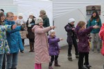 Finał akcji ?Namalujmy dzieciom lepszą przyszłość? z udziałem Natalii Kukulskiej, ambasadorki SOS Wiosek Dziecięcych, podopiecznych Stowarzyszenia i warszawskiej młodzieży