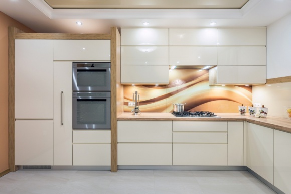 Bezpieczeństwo w kuchni, czyli jak stworzyć przestrzeń niezagrażającą dziecku?