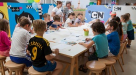 Kreatywny start wakacji ze Studiem Wyobraźni Cartoon Network - Jak powstają kreskówki, jak wprawić w ruch narysowaną postać i gdzie szukać inspiracji – tego wszystkiego dowiedziały się dzieci, które w poniedziałek 27 czerwca pojawiły się w Służewskim Domu Kultury.