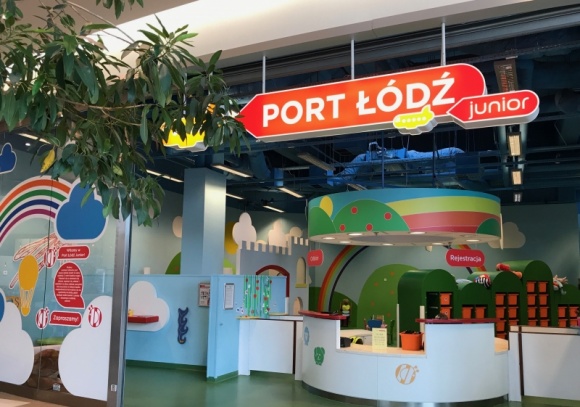 Mali inżynierowie „zwariowanych konstrukcji” w Porcie Łódź - Nadchodzący weekend – 20-21 maja w Porcie Łódź będzie prawdziwą gratką dla małych pasjonatów budownictwa. W tych dniach sala zabaw Centrum zamieni się w plac budowy, na którym rolę majstra, brygadzisty, inżyniera i inspektora pełnić będą dzieci.