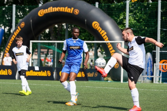 Dzieci z Domów Dziecka zawalczą o Mistrzostwo Świata! - Już 16 lipca, w niedzielę, 24 drużyny z 3 kontynentów staną do walki o tytuł Mistrza Świata Dzieci z Domów Dziecka w Piłce Nożnej. Piątej edycji Turnieju towarzyszyć będzie mnóstwo atrakcji. Mistrzostwa Świata oraz Targ Śniadaniowy odbędą się na Stadionie Miejskim Legii Warszawa.