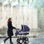 Mama wie lepiej: Piankowe, pompowane, małe, duże? Czyli jakie koła do wózka ?