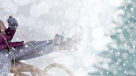 Jak aktywnie spędzić święta i Nowy Rok? - Zamiast kolejnych godzin stole spędźmy świąteczny czas aktywnie – to zdrowszy niż biesiadowanie sposób na relaks i wzmacnianie rodzinnych relacji. To także dobry moment, by zacząć wdrażać w życie noworoczne postawienia związane z aktywnością fizyczną i ruchem.