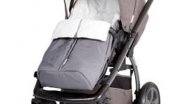 Zimowy spacer z dzieckiem – akcesoria ułatwiające życie - Jesienne ochłodzenie albo zimowa aura często zniechęcają do wyjścia z domu. Jednak opinie specjalistów są zgodne – warto wychodzić na powietrze z małym dzieckiem w zimie, nawet przy ujemnych temperaturach.