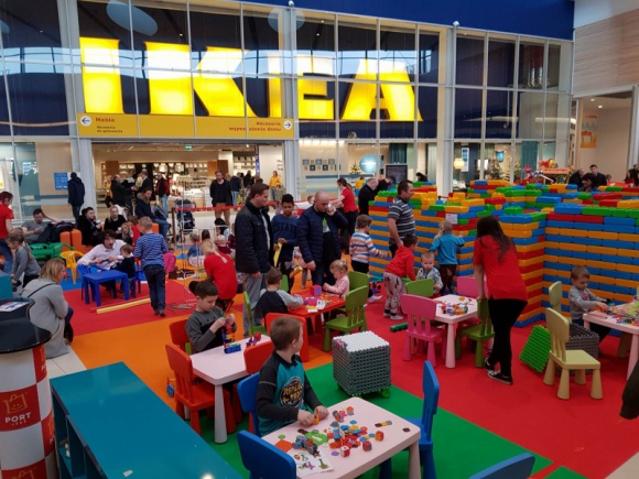 Na ferie do Portu Łódź! - Mnóstwo dobrej zabawy w miasteczku z klockami i tematyczne atrakcje w sali zabaw – Port Łódź zaprasza na ferie.