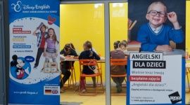 Wesoła nauka angielskiego. Bezpłatne lekcje w Bytomiu - Do you speak English? Pierwsi mali uczestnicy zajęć z języka angielskiego w Agorze Bytom mogą już odpowiedzieć „Yes, I do”. Popularny cykl „Angielski dla dzieci. Odkrycia i wynalazki” trwa jeszcze do końca lutego. Udział w nim jest bezpłatny.