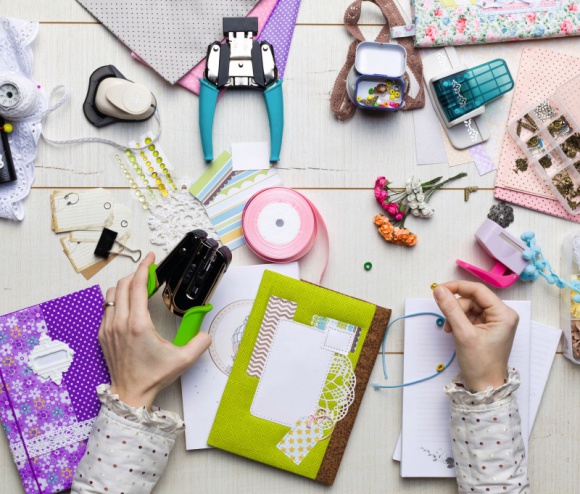 Dzień dziecka - kreatywne ramki - Galeria Katowicka - W Empiku w Galerii Katowickiej odbyły się warsztaty z tworzenia kreatywnych ramek.