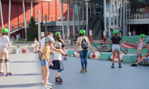 Dziki zachód, lemoniada i zabawa na wrotkach!