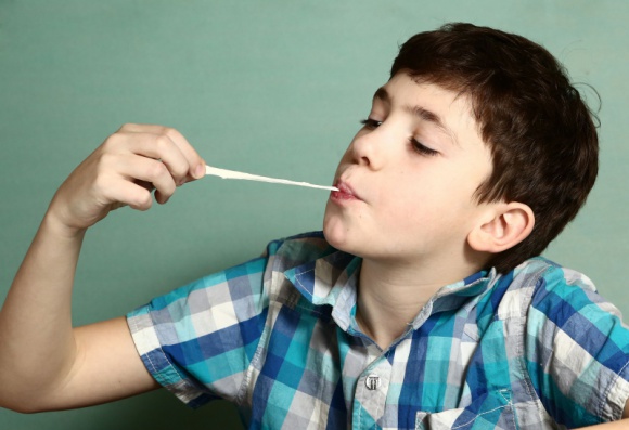 Słodki powrót do szkoły - Codzienne wstawanie, długie lekcje, sprawdziany, odrabianie prac domowych – ciężko przywyknąć do wszystkich tych obowiązków po długim wakacyjnym odpoczynku. Ponowne przyzwyczajenie się do szkolnego rytmu bywa trudne.