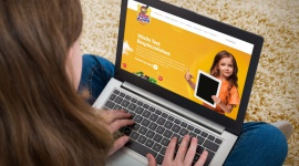 Jak zadbać o bezpieczeństwo dzieci w Internecie? Poznaj porady ekspertów. - Codzienne życie bez swobodnego dostępu do Internetu wydaje się dziś niemożliwe. Jesteśmy online niemal 24 godziny na dobę – i nie dotyczy to wyłącznie dorosłych, ale także coraz młodszych dzieci.