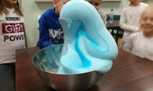 Warsztaty językowe – chwila uśmiechu dla rodzeństwa nieuleczalnie chorych dzieci