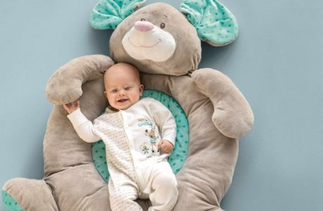 By ubranka były bezpieczne – na co warto zwrócić uwagę podczas zakupów?