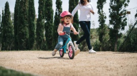 W Dzień Dziecka sprawdźcie się w sporcie razem! - Dzień Dziecka zbliża się wielkimi krokami. Jeżeli nadal szukasz pomysłu na prezent dla swojej pociechy – nie zwlekaj i już dziś odwiedź któryś z pobliskich sklepów Decathlon, gdzie znajdziesz propozycje, które sprawią dużo sportowej przyjemności!