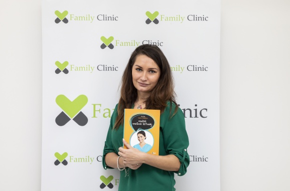 RUSZA AUTORSKA SZKOŁA RODZENIA IZABELI DEMBIŃSKIEJ W FAMILYCLINIC