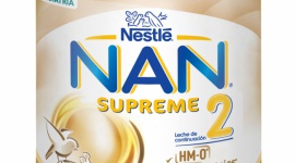 NAN SUPREME 2 HM-O - Jeszcze bliżej mleka matki - NAN SUPREME 2 HM-O to pierwsze mleko następne zawierające dwa oligosacharydy o strukturze identycznej jak w mleku mamy – 2’FL i LNnT.