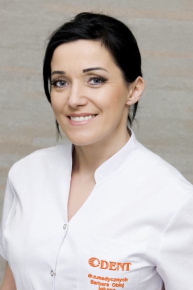 Jak przeżyć ząbkowanie i nie zwariować? - Ząbkowanie to trudny moment zarówno dla rodziców, jak i ich pociech. Płacz, nieprzespane noce i trudności w karmieniu potrafią naprawdę utrudnić życie.