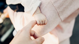 Czy troski o naturę można nauczyć się już w okresie wczesnego dzieciństwa? - Coraz więcej rodziców jest świadomych, że podejmowane przez nich decyzje mają wpływ na środowisko naturalne.