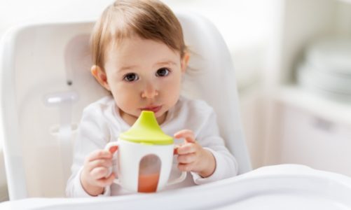 Błędy w żywieniu niemowląt – wyniki najnowszego badania