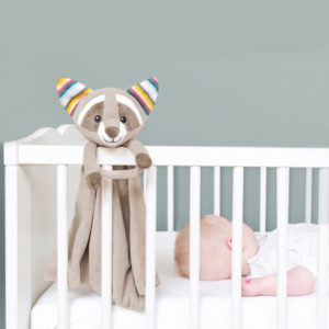 Przytulanka-szumiaca-szop-Robin-Zaz-2 Szumiąca przytulanka na spokojny sen maluszka