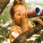 5 pomysłów na zabawy z dziećmi na łonie przyrody