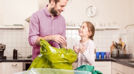 Co warto robić, by Dzień bez Śmiecenia trwał cały rok? - Wpływ śmieci na środowisko naturalne i segregacja odpadów to tematy, które cały czas wymagają edukacji i kształtowania właściwych nawyków – nie tylko z okazji odbywającego się corocznie w maju Dnia bez Śmiecenia.