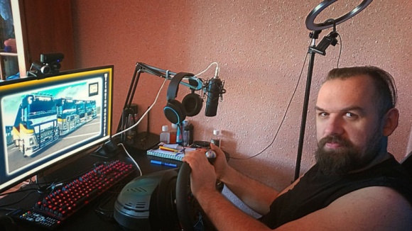 Dwa dni grania na żywo na rzecz dzieci z onkologii - Fundacja Na Ratunek Dzieciom z Chorobą Nowotworową i youtuberzy: Paweł "Kronos" Maliszewski oraz Sebastian "Pain" Felisiak zapraszają w weekend 3-4 lipca na 5 edycję Streamu Charytatywnego dla dzieci z kliniki onkologicznej Przylądek Nadziei we Wrocławiu.
