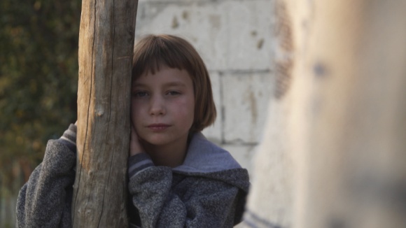 Kryzys najboleśniej dotknął najsłabszych - Głodne, zaniedbane i często wykluczone społecznie – taka jest rzeczywistość 300 tys. dzieci w Polsce, które żyją w skrajnej biedzie.